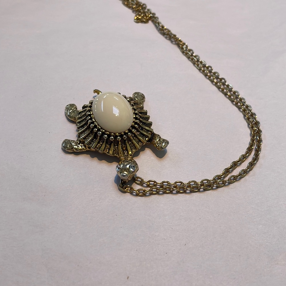 Turtle long chain necklace